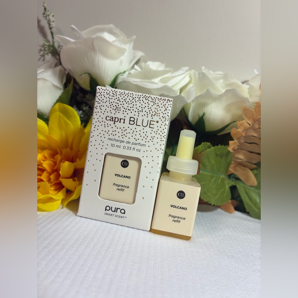 Capri Blue Pura Smart Home Plug-in Diffuser Refills – Holiday Volcano(Pack of 2) - Picture 4 of 6